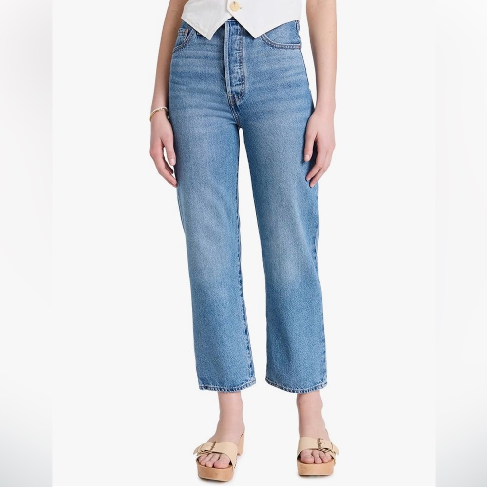 Levi’s Ribcage Straight Ankle Jeans